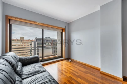 Apartamento T2 para Venda em Vilar de Andorinho