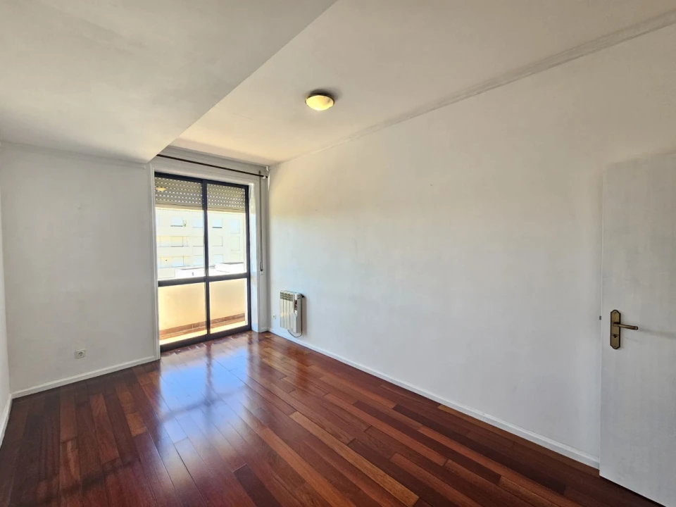 Apartamento T3 para Venda em Vila das Aves Foto 9