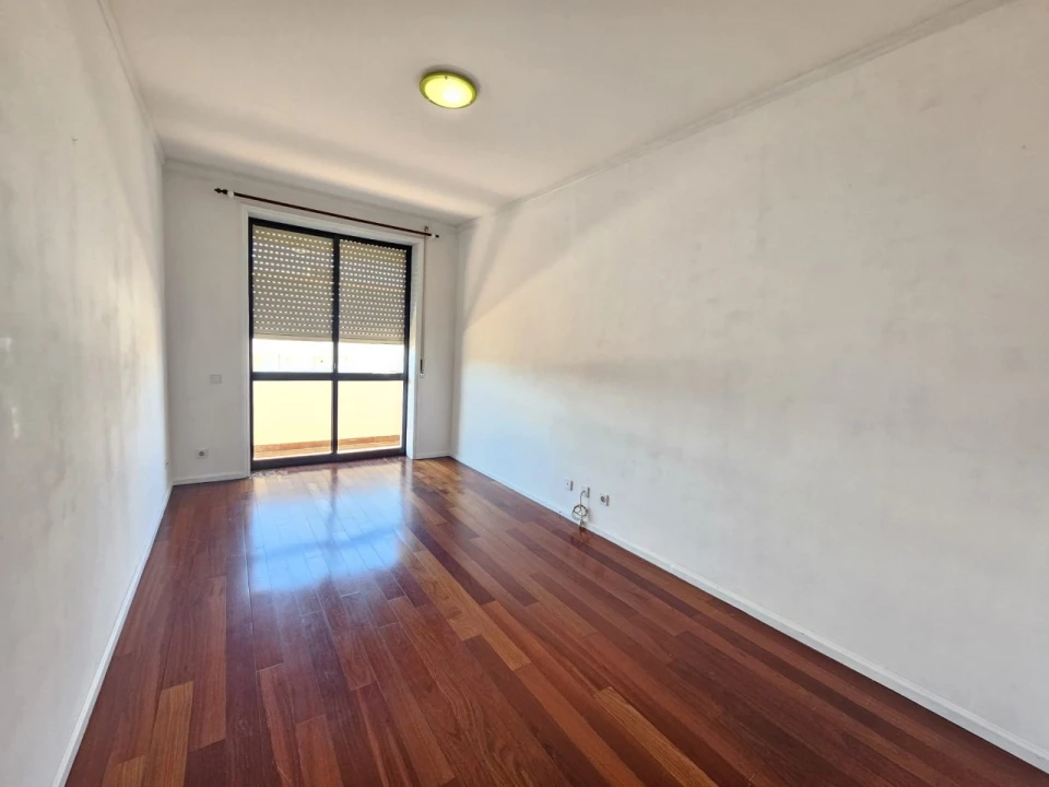 Apartamento T3 para Venda em Vila das Aves Foto 12