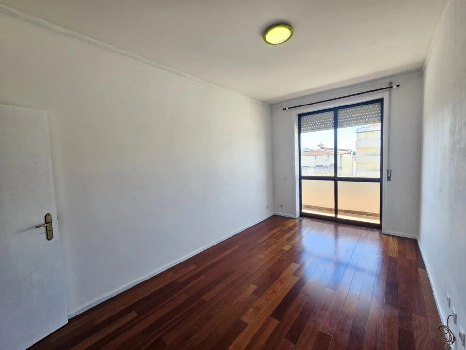 Apartamento T3 para Venda em Vila das Aves Foto 14
