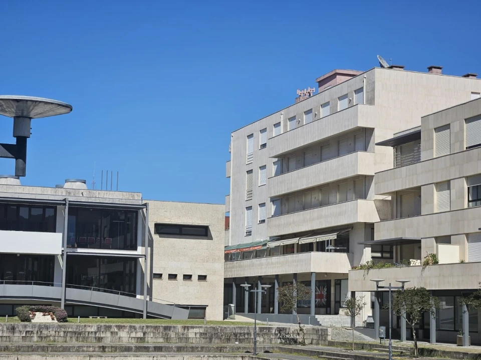 Apartamento T3 para Venda em Vila das Aves Foto 34