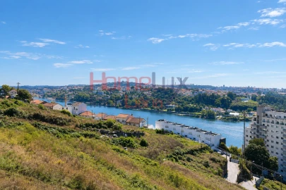 Prédio para Venda em Gondomar (São Cosme), Valbom e Jovim
