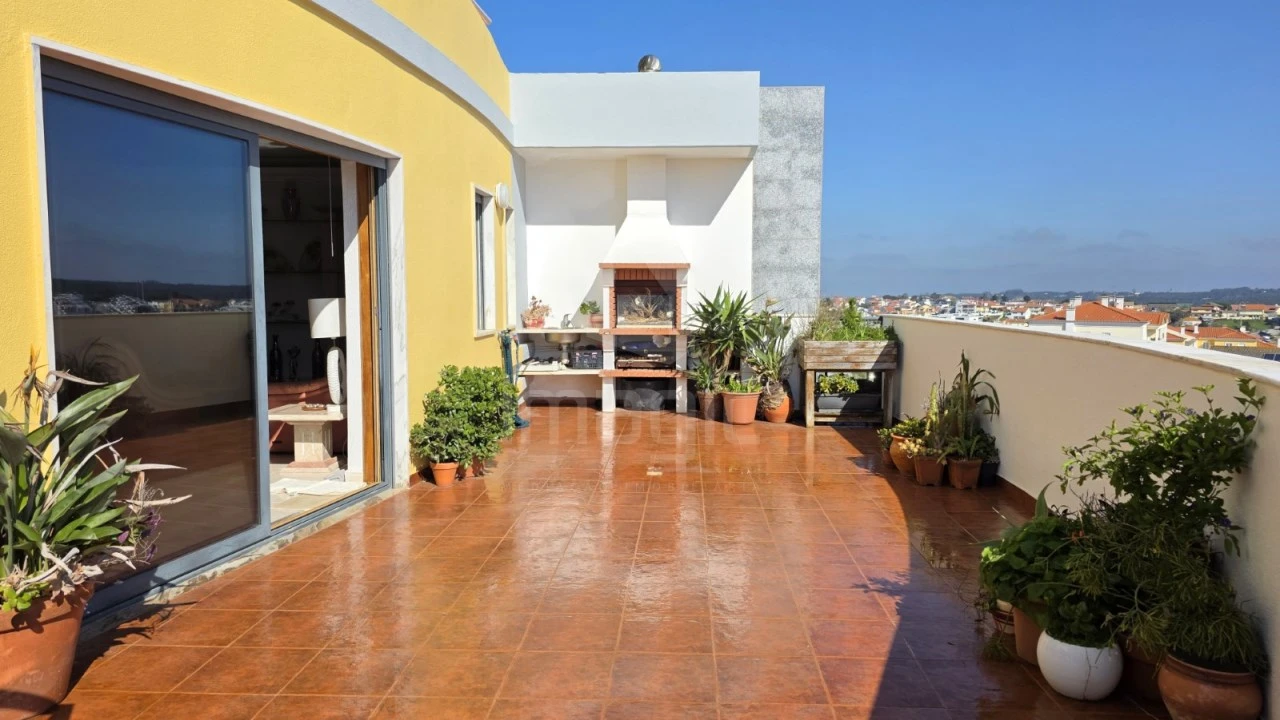 Apartamento T4 para Venda em Mafra Foto 1
