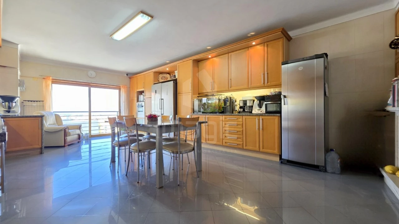 Apartamento T4 para Venda em Mafra Foto 15
