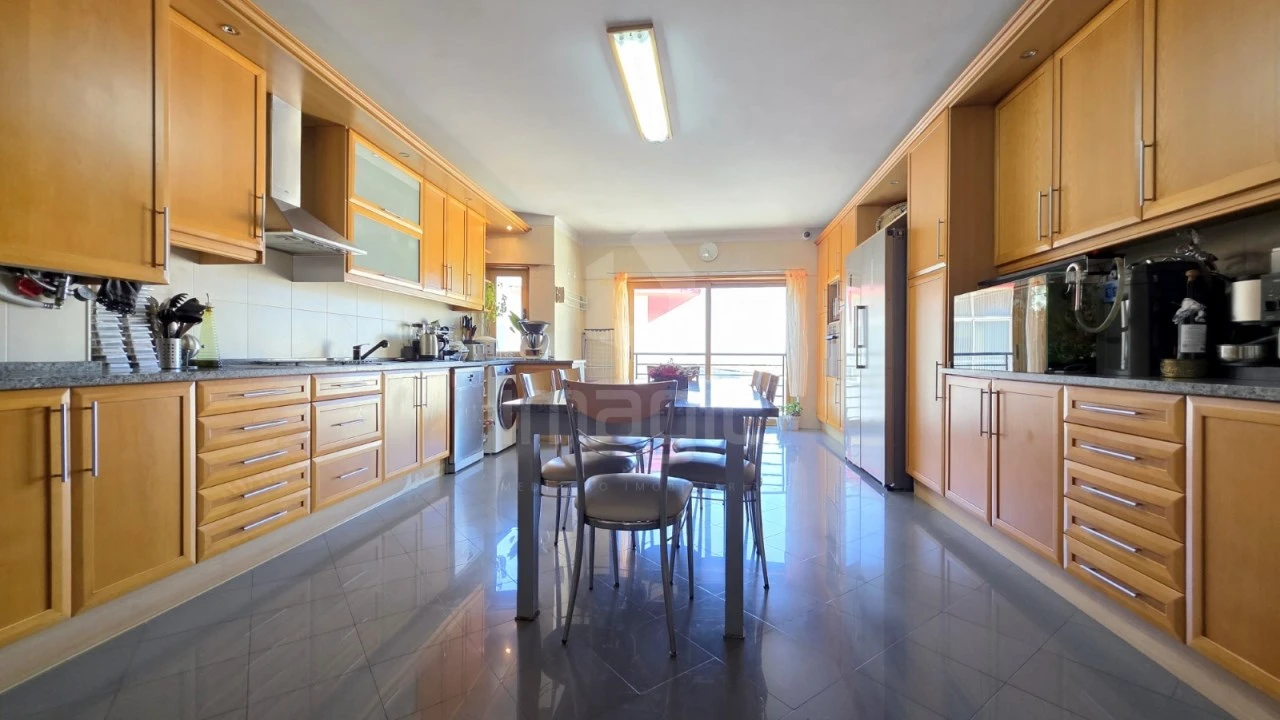 Apartamento T4 para Venda em Mafra Foto 16