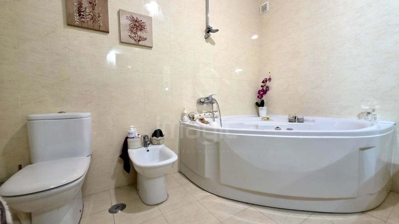 Apartamento T4 para Venda em Mafra Foto 32