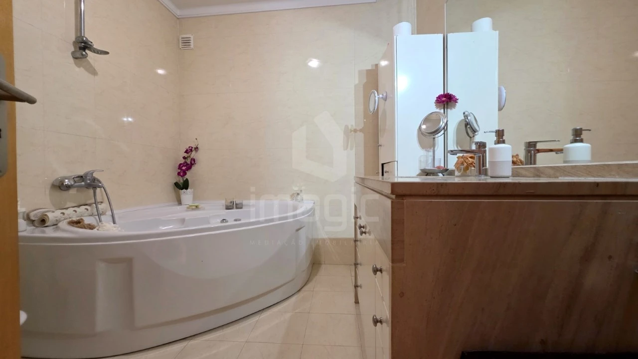 Apartamento T4 para Venda em Mafra Foto 33