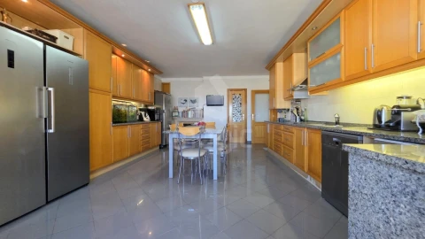Apartamento T4 para Venda em Mafra