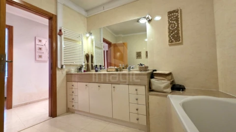 Apartamento T4 para Venda em Mafra