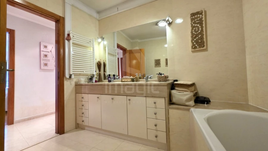 Apartamento T4 para Venda em Mafra Foto 26