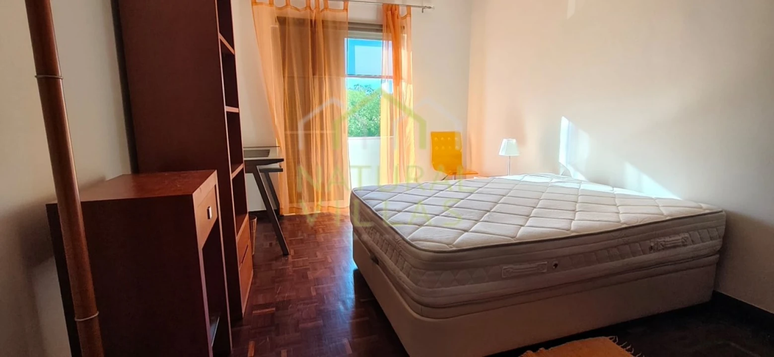 Quarto para Arrendamento em Montenegro Foto 1