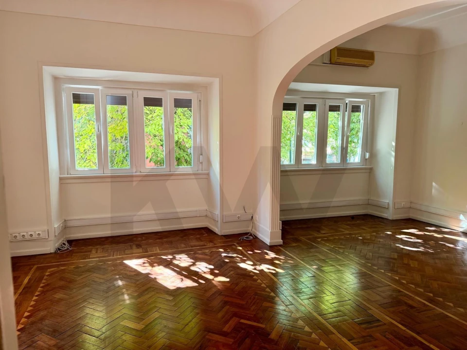 Apartamento T3 para Arrendamento em Avenidas Novas Foto 1