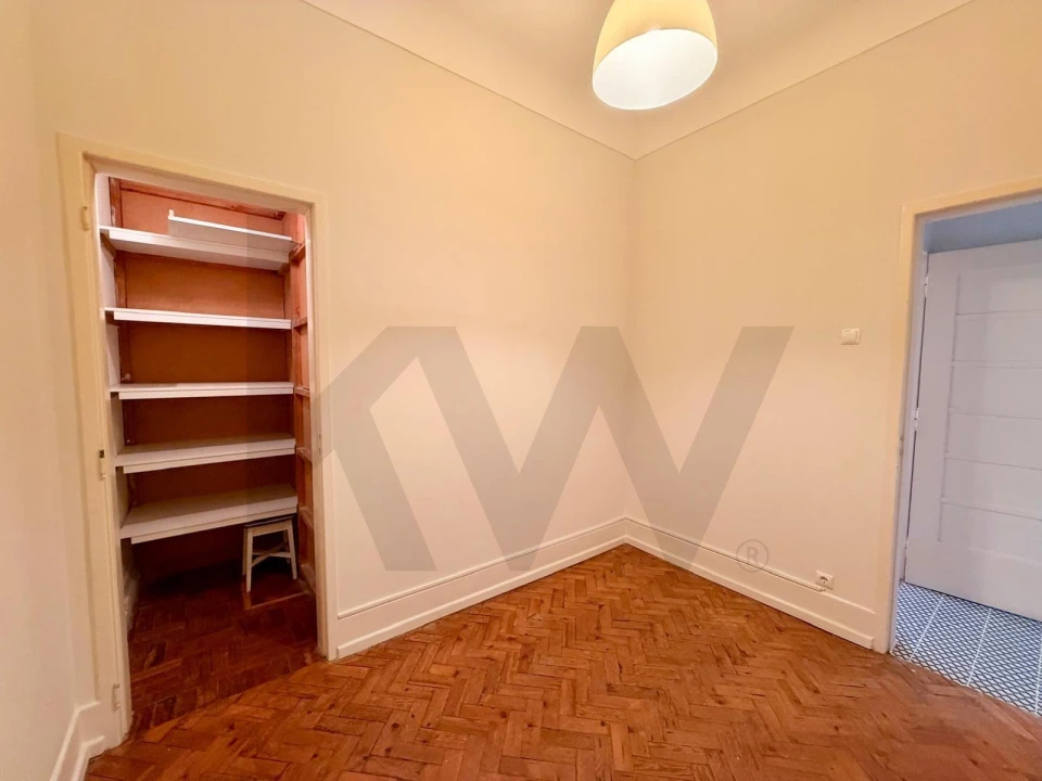 Apartamento T3 para Arrendamento em Avenidas Novas Foto 18