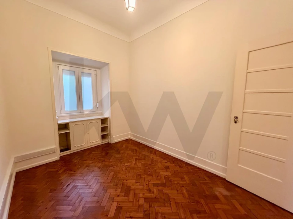 Apartamento T3 para Arrendamento em Avenidas Novas Foto 38