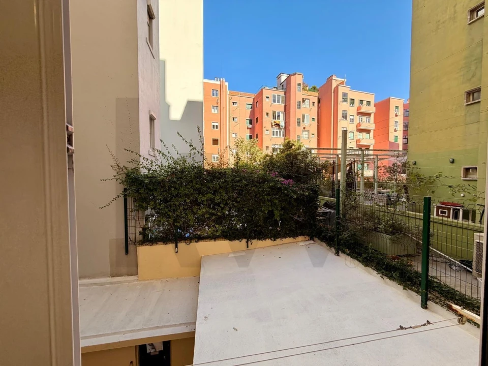Apartamento T3 para Arrendamento em Avenidas Novas Foto 26