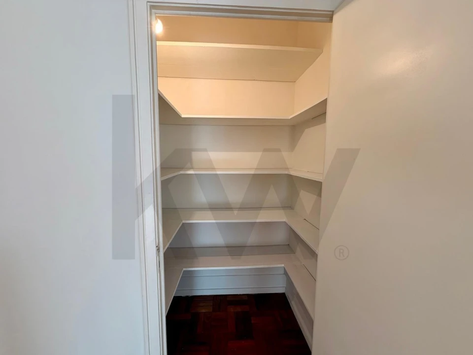 Apartamento T3 para Arrendamento em Avenidas Novas Foto 7