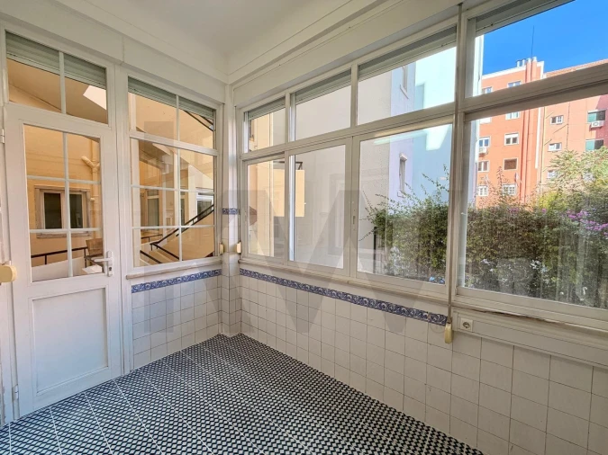 Apartamento T3 para Arrendamento em Avenidas Novas Foto 25