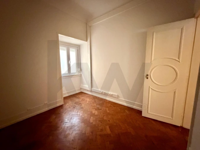Apartamento T3 para Arrendamento em Avenidas Novas Foto 40