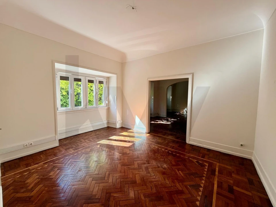 Apartamento T3 para Arrendamento em Avenidas Novas Foto 9