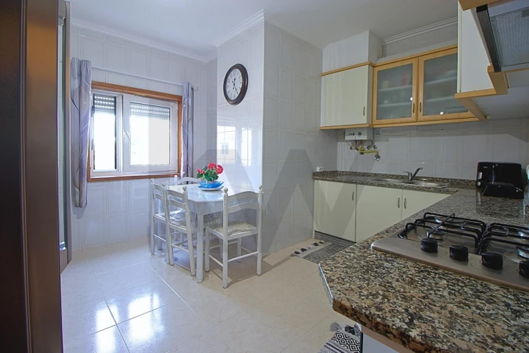 Apartamento T2 para Venda em Ovar, São João, Arada e São Vicente de Pereira Jusã Foto 8