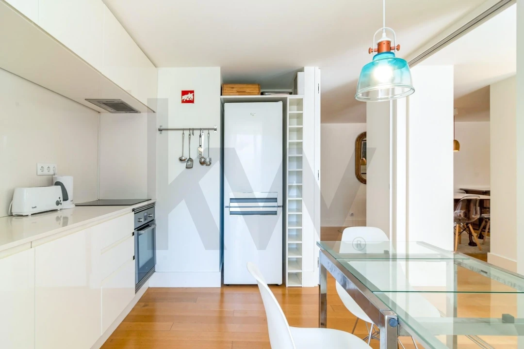 Apartamento T3 para Arrendamento em Santo António Foto 14