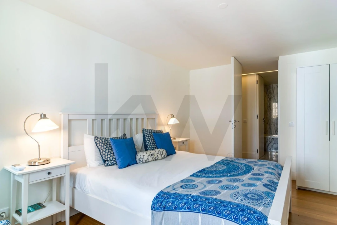Apartamento T3 para Arrendamento em Santo António Foto 27