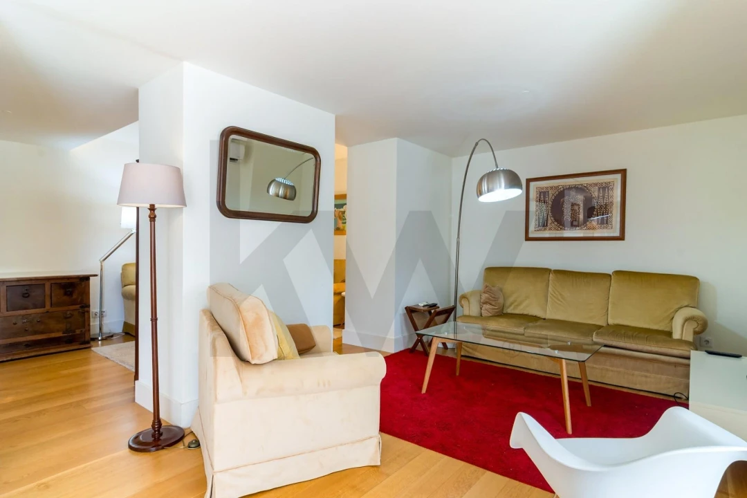 Apartamento T3 para Arrendamento em Santo António Foto 10