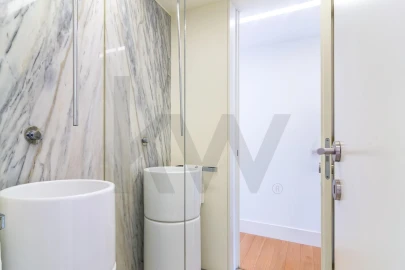 Apartamento T3 para Arrendamento em Santo António