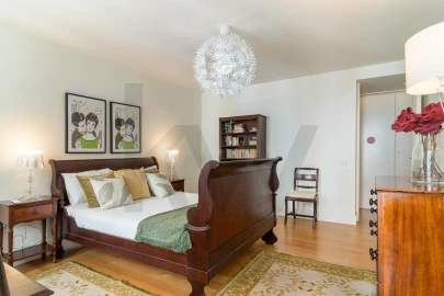 Apartamento T3 para Arrendamento em Santo António