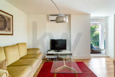 Apartamento T3 para Arrendamento em Santo António