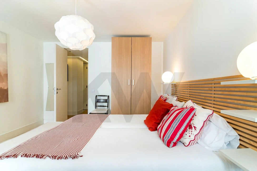 Apartamento T3 para Arrendamento em Santo António Foto 24