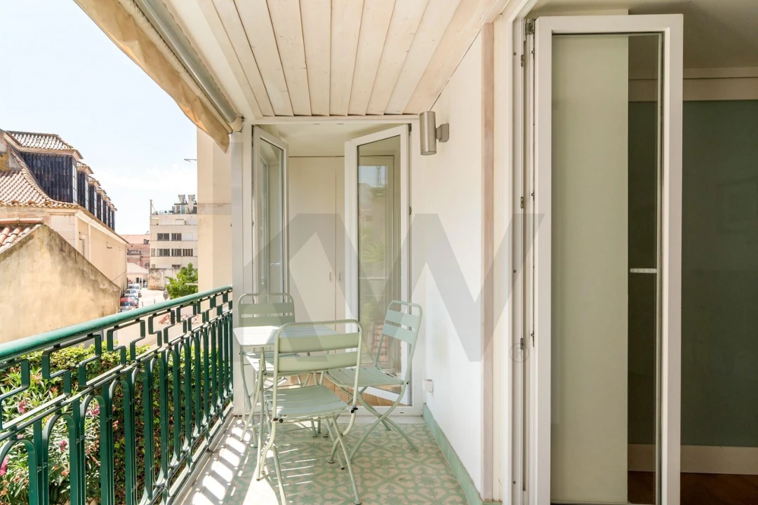 Apartamento T3 para Arrendamento em Santo António Foto 2
