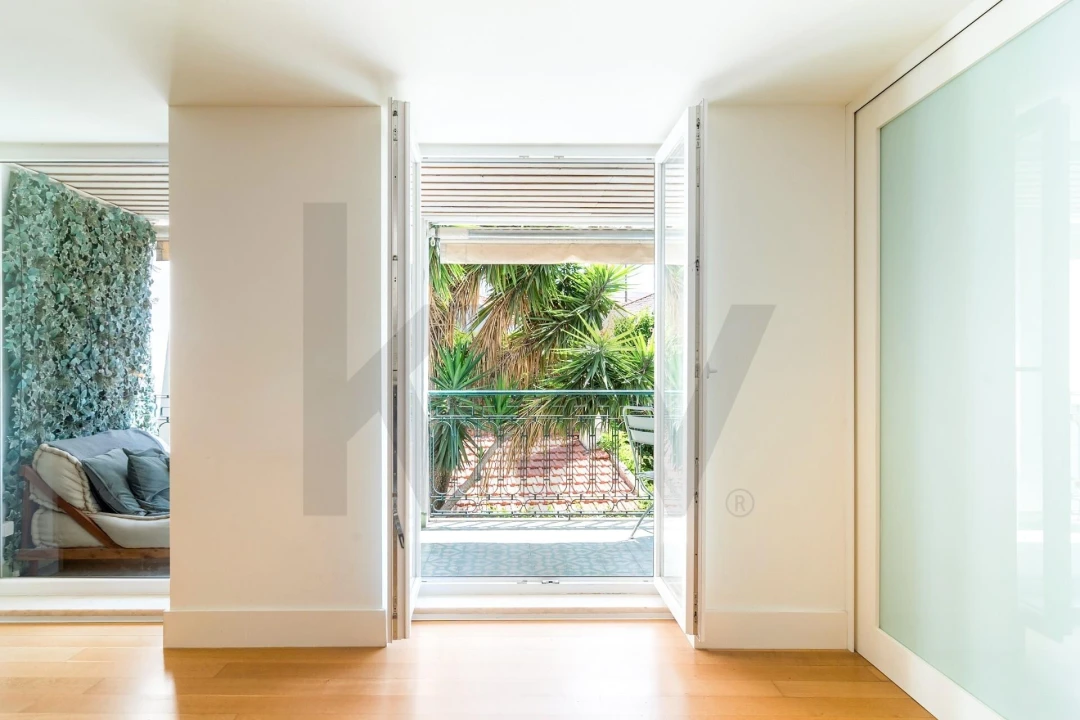 Apartamento T3 para Arrendamento em Santo António Foto 4