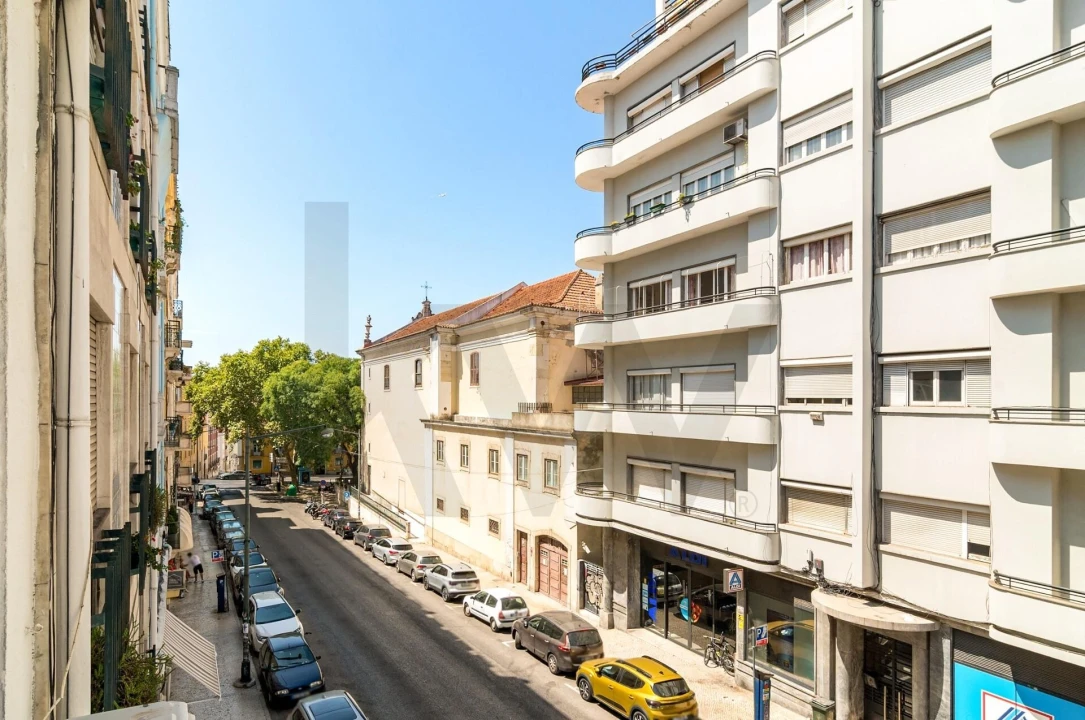 Apartamento T3 para Arrendamento em Santo António Foto 35