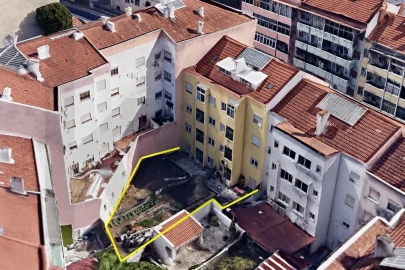 Prédio para Venda em Queluz e Belas