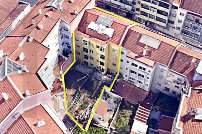 Prédio para Venda em Queluz e Belas