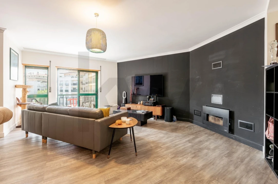 Apartamento T3 para Venda em Queluz e Belas Foto 5