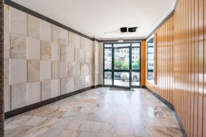 Apartamento T3 para Venda em Queluz e Belas