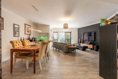 Apartamento T3 para Venda em Queluz e Belas