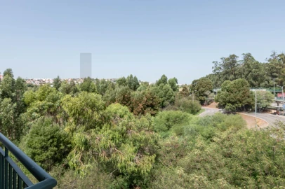 Apartamento T3 para Venda em Queluz e Belas
