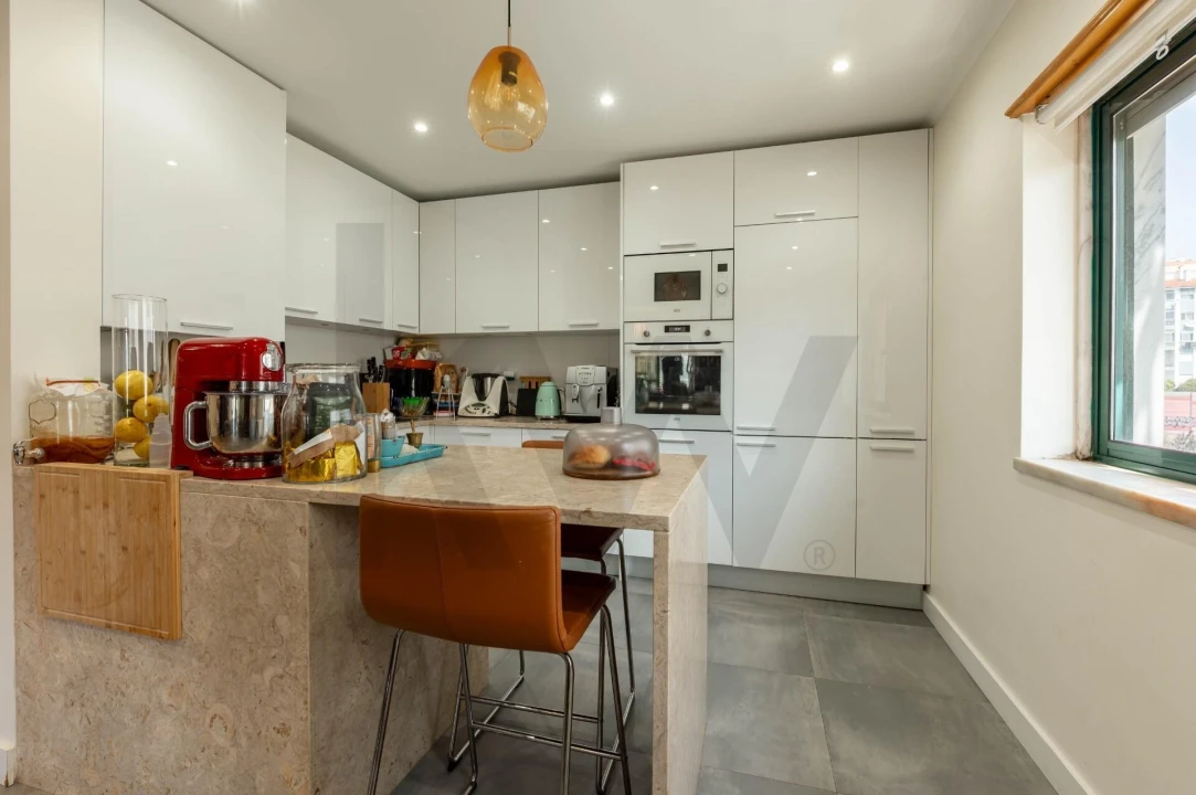 Apartamento T3 para Venda em Queluz e Belas Foto 14