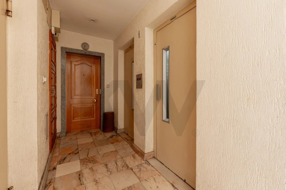 Apartamento T3 para Venda em Queluz e Belas Foto 31