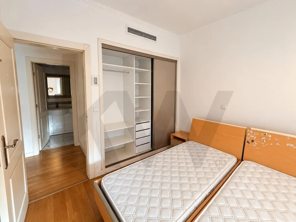 Apartamento T2 para Venda em Parque das Nações Foto 7