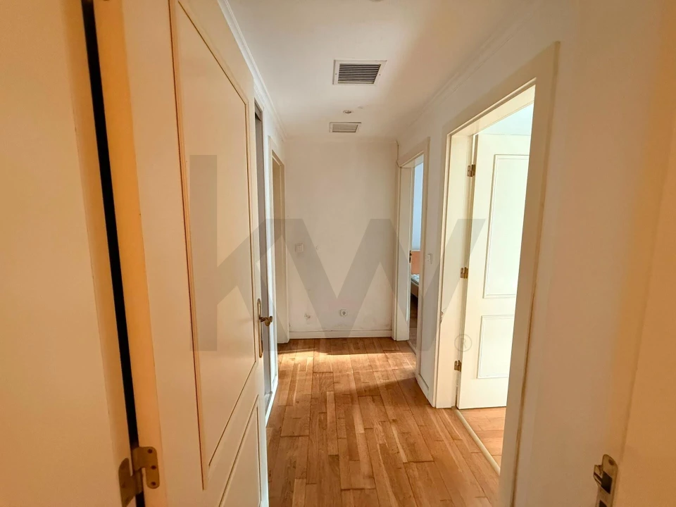 Apartamento T2 para Venda em Parque das Nações Foto 4