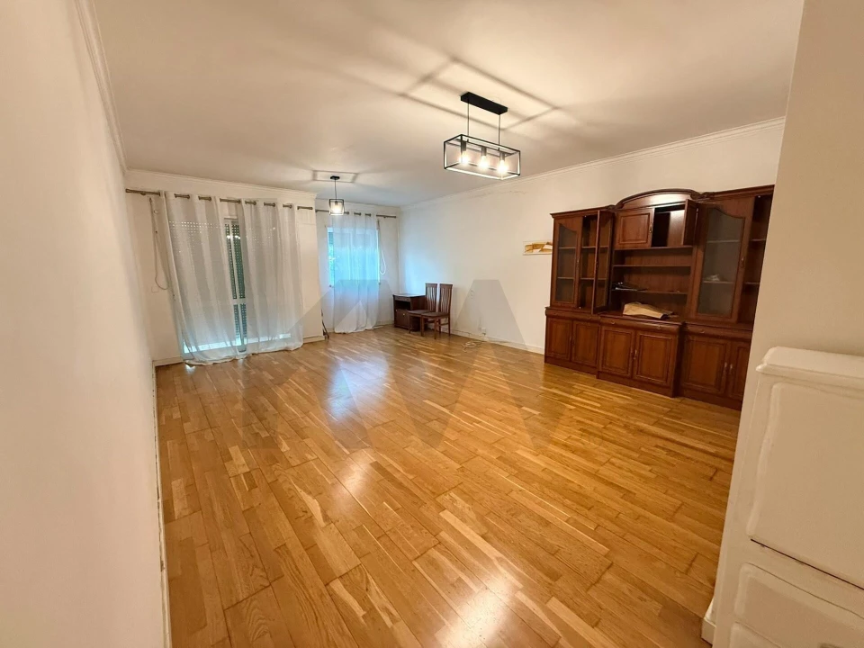 Apartamento T2 para Venda em Parque das Nações Foto 2