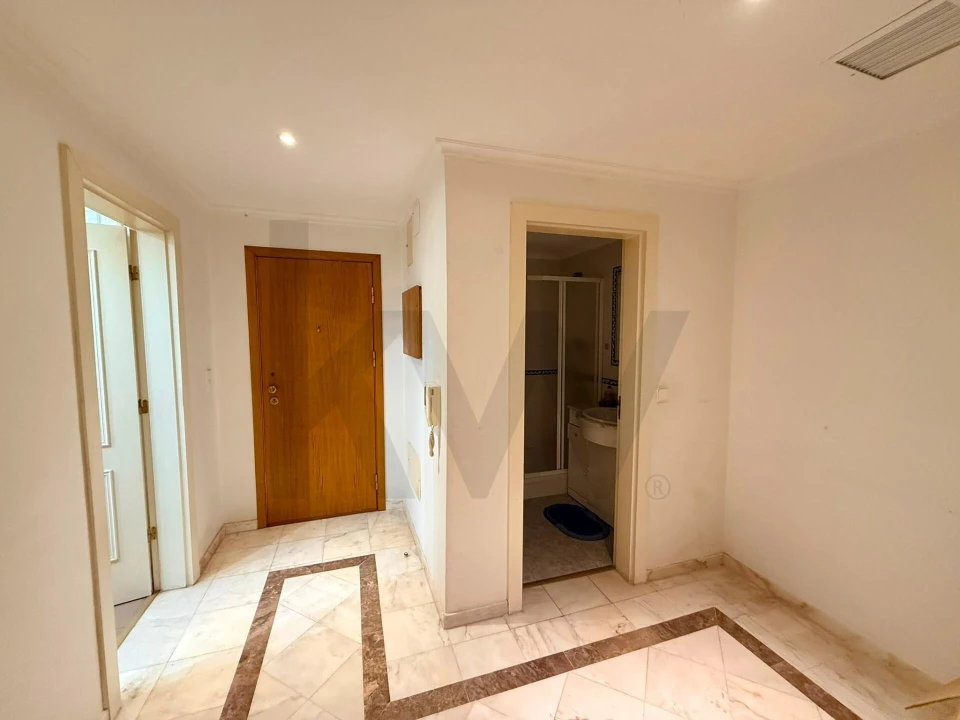 Apartamento T2 para Venda em Parque das Nações Foto 3