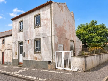 Moradia T4 para Venda em Vila do Porto