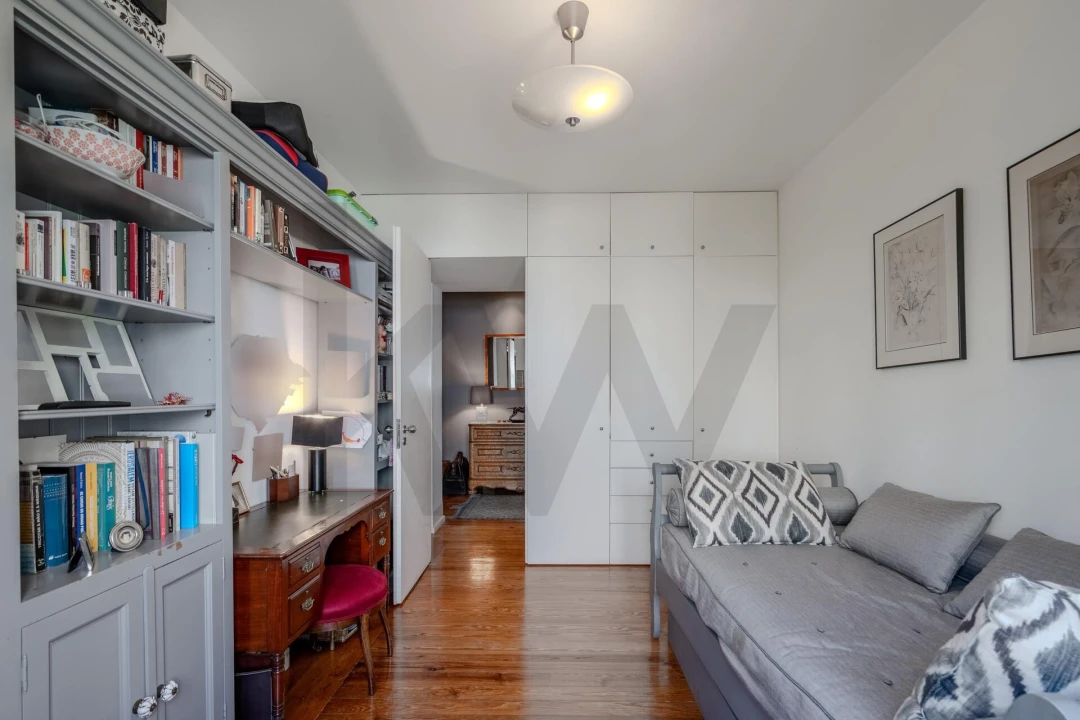 Apartamento T5 para Venda em Santo António Foto 23