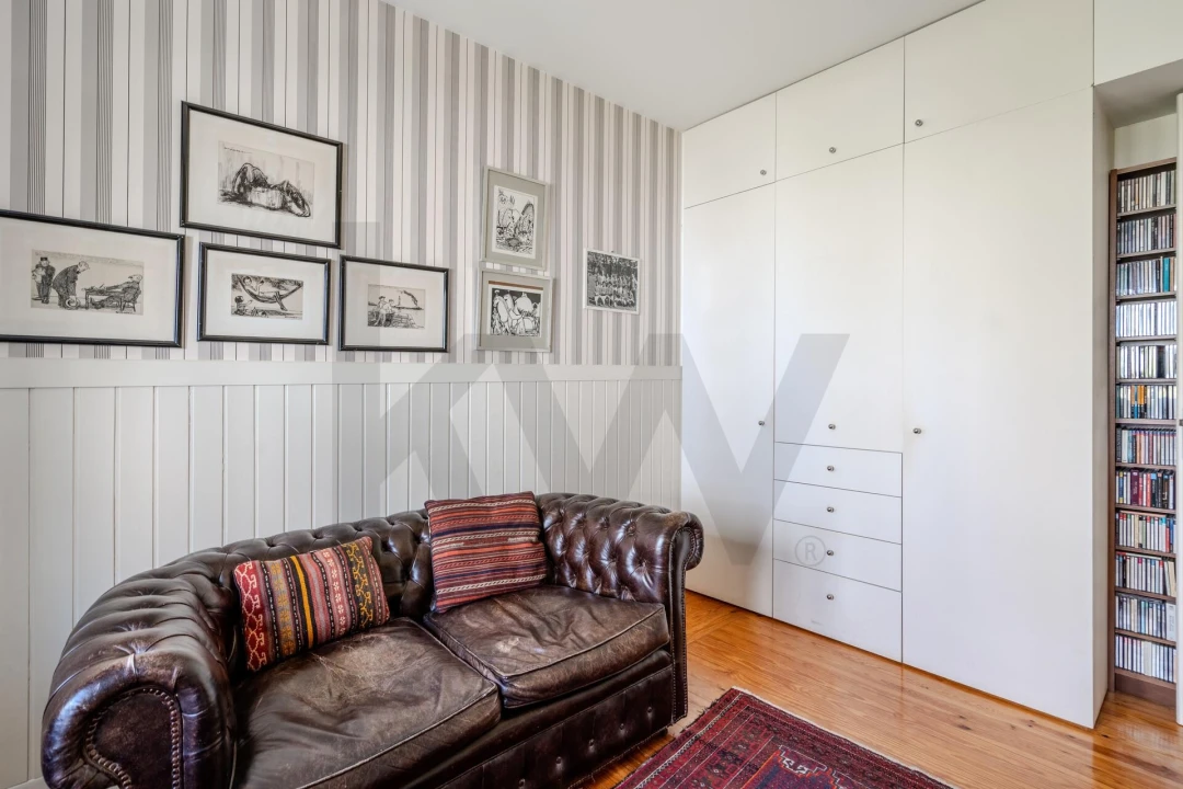 Apartamento T5 para Venda em Santo António Foto 20