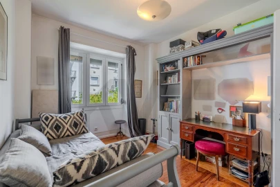 Apartamento T5 para Venda em Santo António